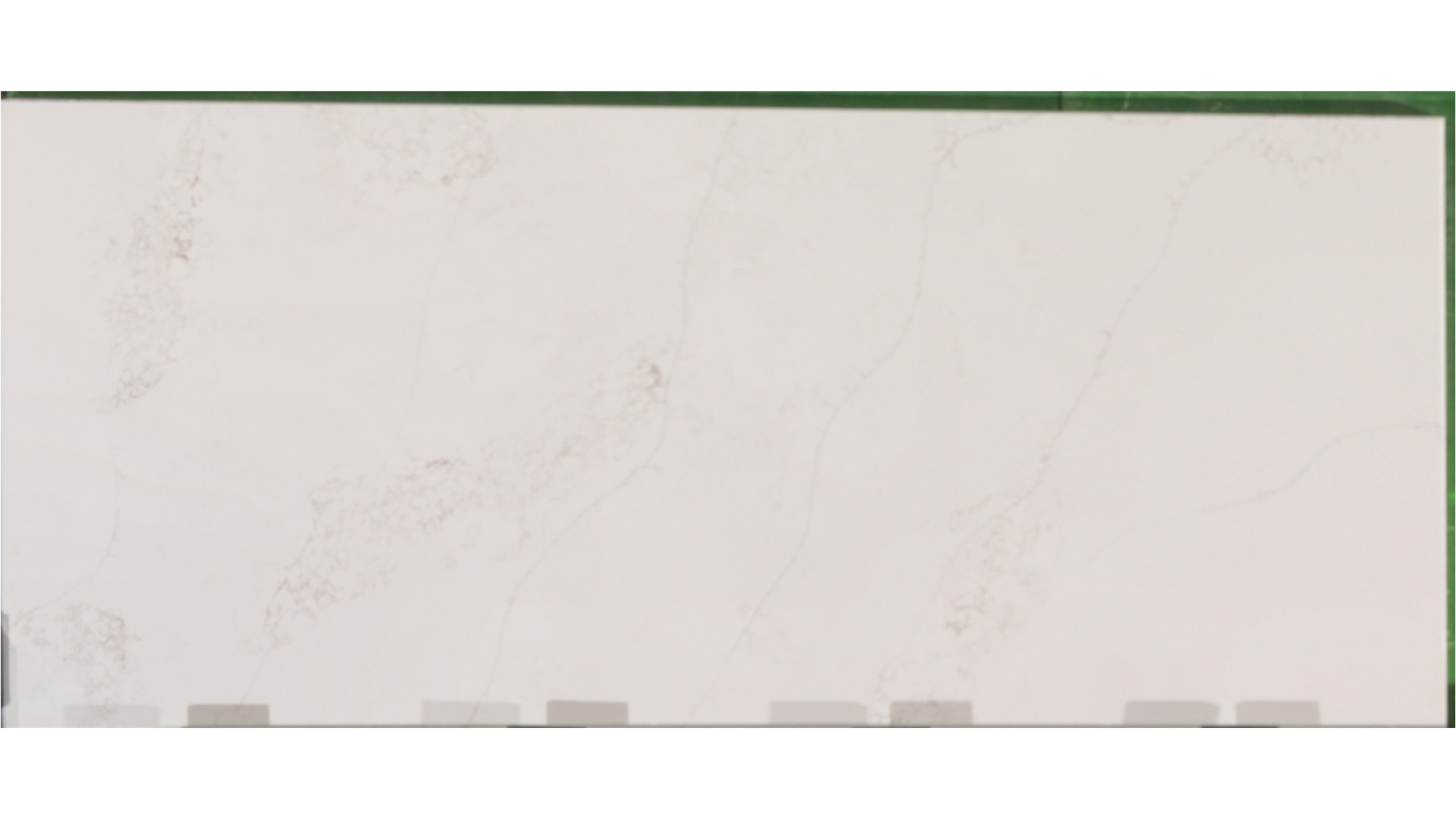 Impact Quartz Slab Ravinia 3cm N/A
