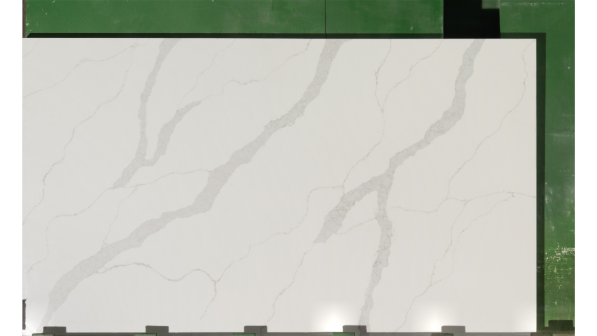 Q-Quartz Slab Calacatta Idillio 3cm
