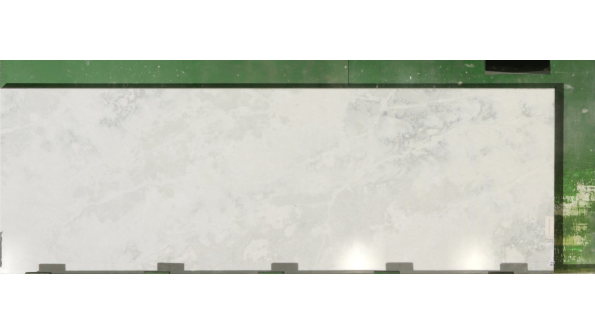 Vicostone Slab Esmerelda Honed 3cm