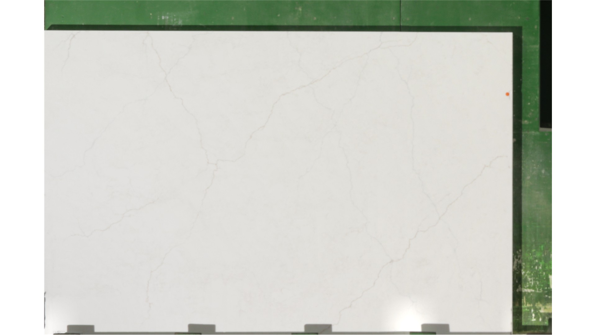 Q-Quartz Slab Calacatta Miraggio Duo Honed 3cm